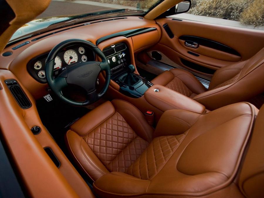 Интерьер Aston Martin DB AR1 Zagato 2003 года  (NA) (фото 43 из 51)
